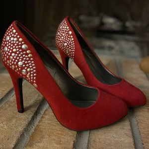 Red size 7 heels never used